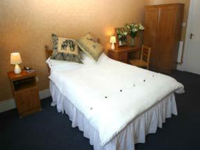 Croydon Court Hotel Room photo